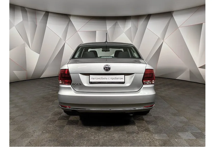 Volkswagen Polo 1.6 MPI AT (110 л.с.) Drive Серебристый в АВИЛОН. Слайд №8
