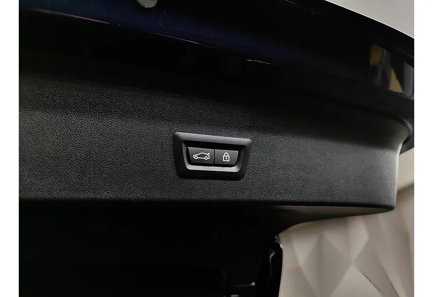 BMW X4 xDrive30d Steptronic (249 л.с.) M Sport Синий в АВИЛОН. Слайд №16 BMW X4 xDrive30d Steptronic (249 л.с.) M Sport Синий в АВИЛОН. Слайд №16