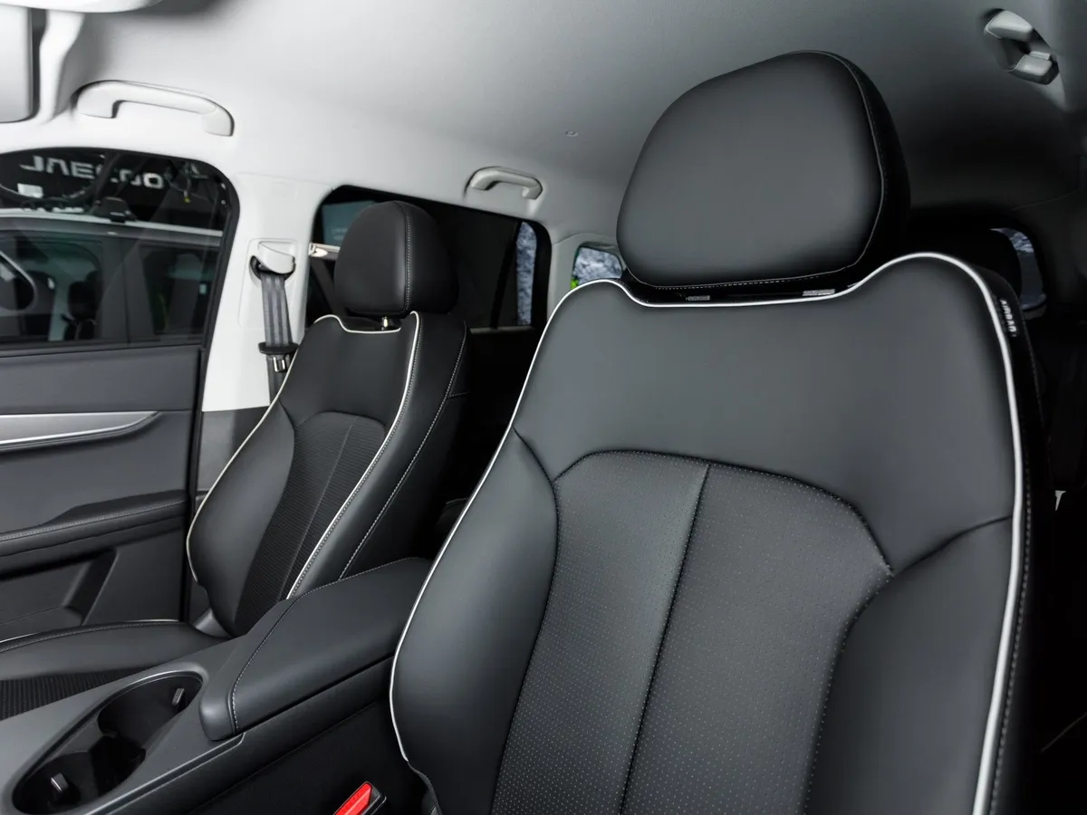 JELAND J6 1.5 DCT FWD (147 л.с.) Комфорт Белый в АВИЛОН. Слайд №9