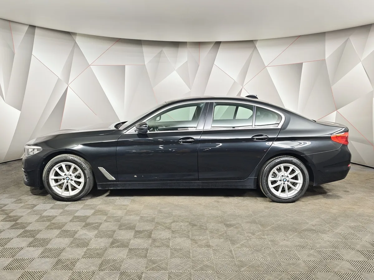 BMW 5 серия 520i Steptronic (184 л.с.) Черный в АВИЛОН. Слайд №5