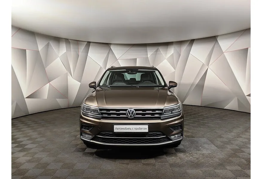 Volkswagen Tiguan 2.0 TSI 4Motion DSG (180 л.с.) Highline Коричневый в АВИЛОН. Слайд №5
