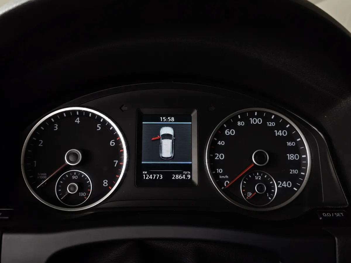 Volkswagen Tiguan 2.0 TSI 4Motion AT (170 л.с.) Track & Field Желтый в АВИЛОН. Слайд №17