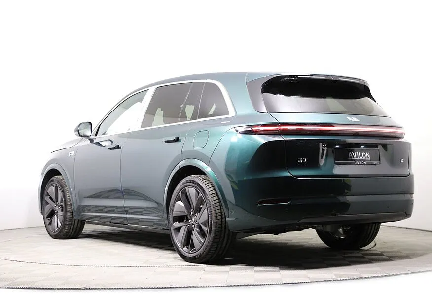 Li Auto L7 1.5 AT 4WD (449 л.с.) Ultra Зеленый в АВИЛОН. Слайд №4