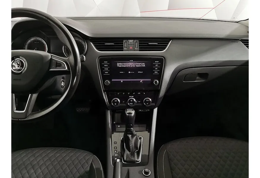 Skoda Octavia 1.6 AT (110 л.с.) Серебристый в АВИЛОН. Слайд №10
