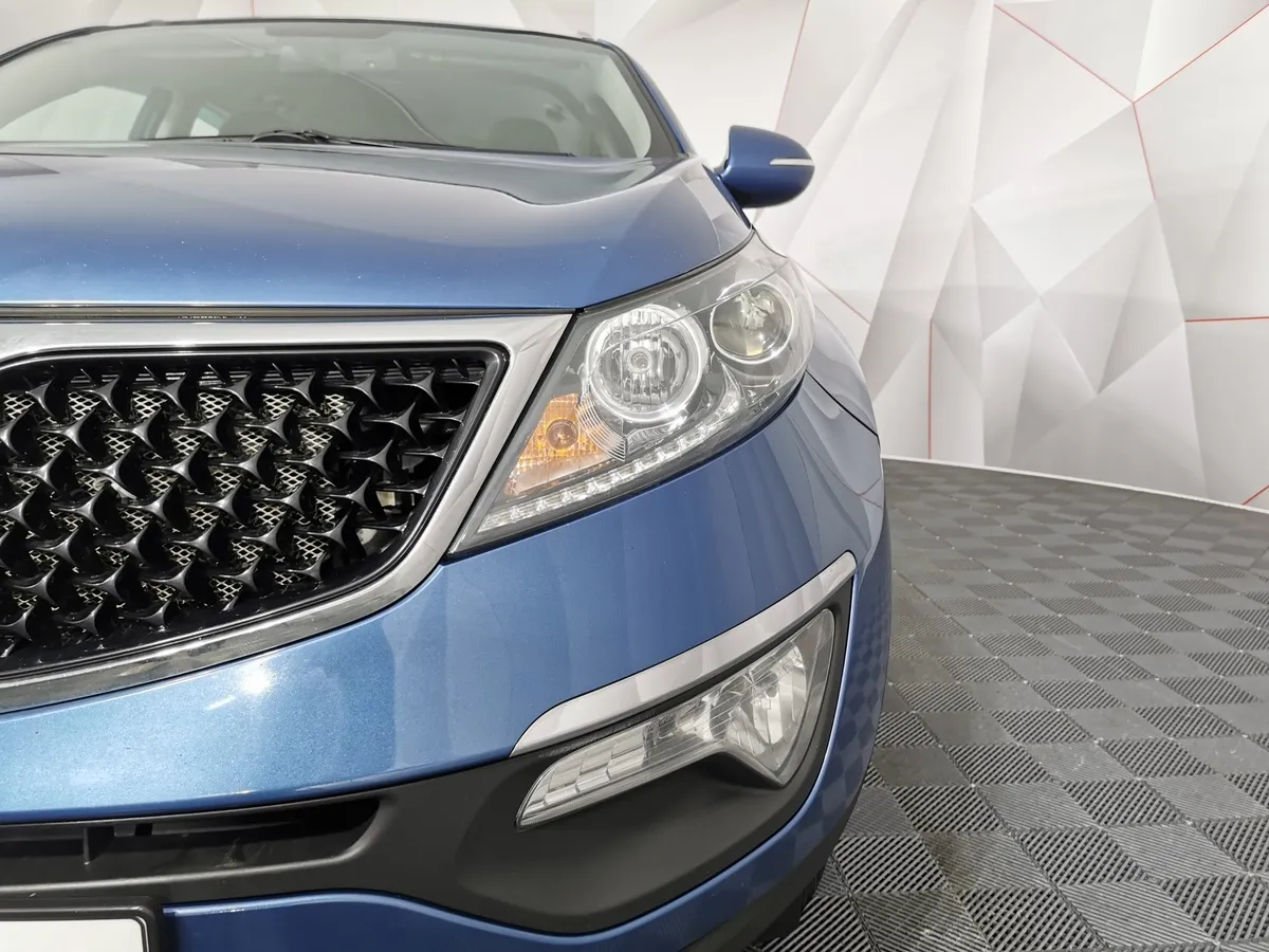 Kia Sportage 2.0 AT 4WD (150 л.с.) Luxe Синий в АВИЛОН. Слайд №10