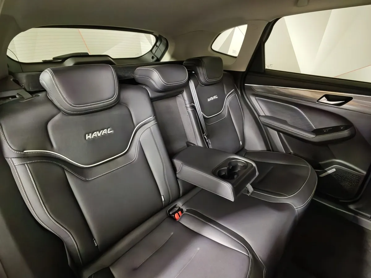Haval Jolion 1.5T AWD 7DCT (150 л.с.) Premium Серый в АВИЛОН. Слайд №17