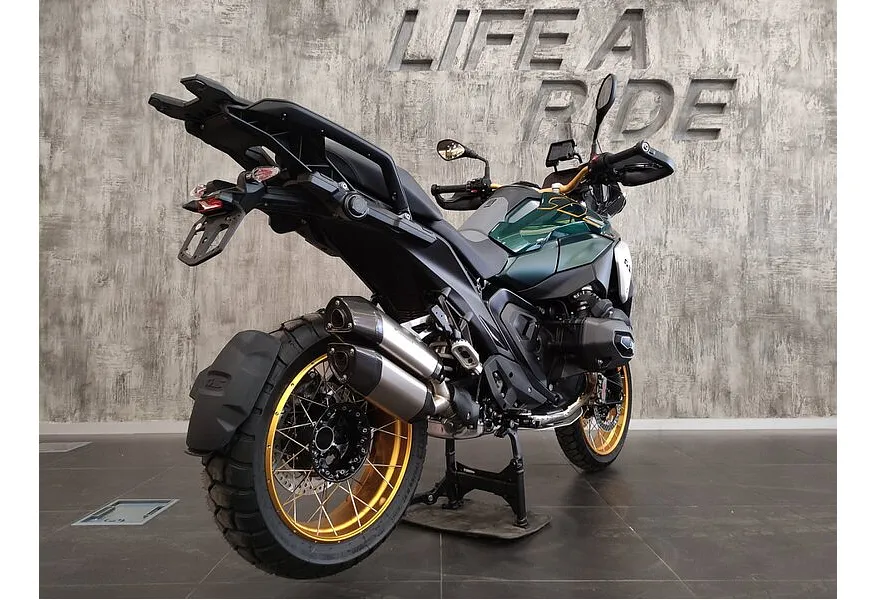 BMW Motorrad R 1300 GS R 1300 GS 1300 см³ (145) 1300 Зеленый в АВИЛОН. Слайд №6