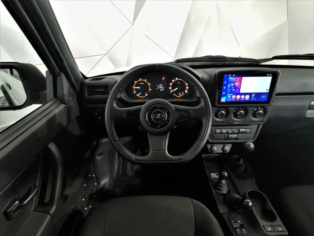 ВАЗ (Lada) 4x4 1.7 MT 8 кл. (Евро-4) (83 л.с.) Белый в АВИЛОН. Слайд №18