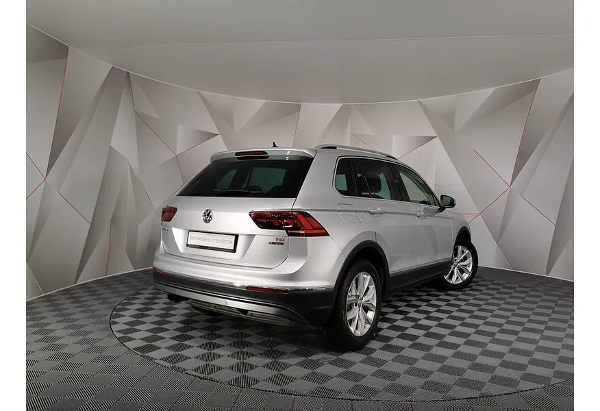 LIVE. Слайд №8