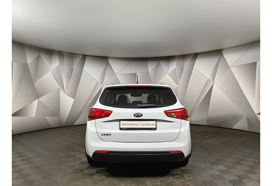 Kia Ceed 1.6 MT (129 л.с.) Comfort Белый в АВИЛОН. Слайд №8