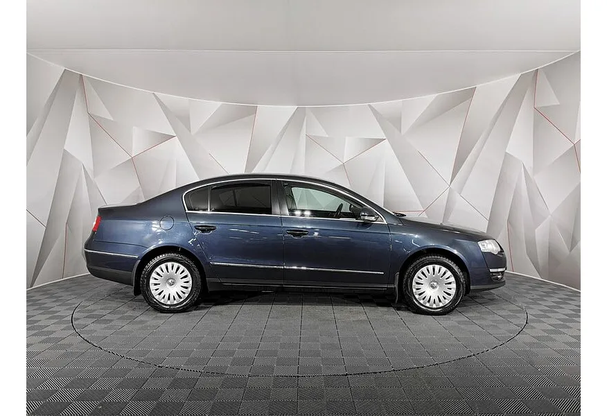 Volkswagen Passat 1.8 TSI AT (160 л.с.) Синий в АВИЛОН. Слайд №6