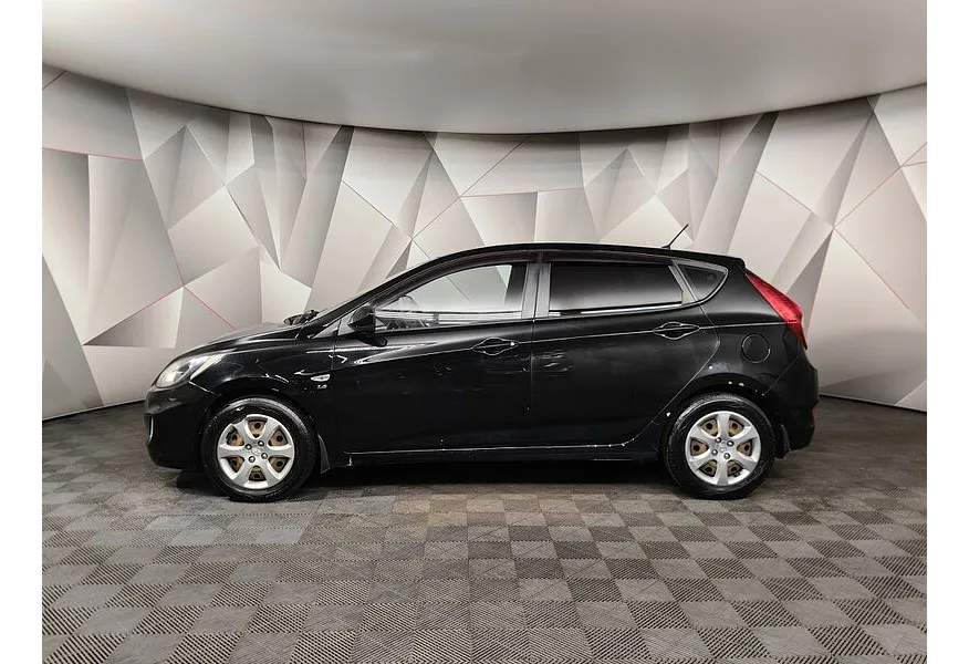 АВИЛОН - Hyundai Solaris 1.6 AT (123 л.с.) Active Черный - slide 2