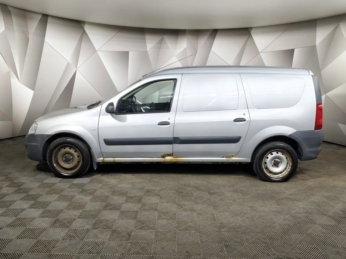 ВАЗ (Lada) Largus 1.6 MT 8 кл (5 мест) (84 л.с.) Серебристый в АВИЛОН. Слайд №5