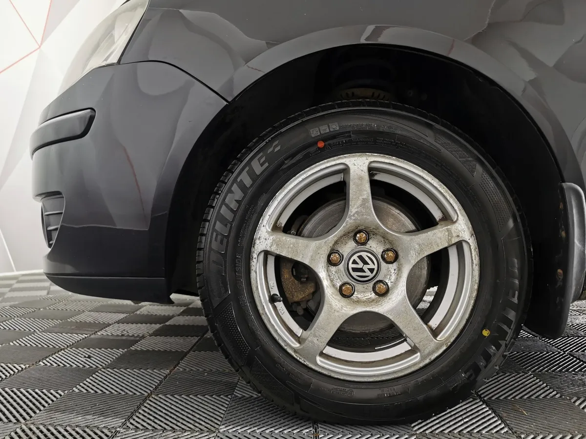 Volkswagen Polo 1.4 AT (75 л.с.) Черный в АВИЛОН. Слайд №9