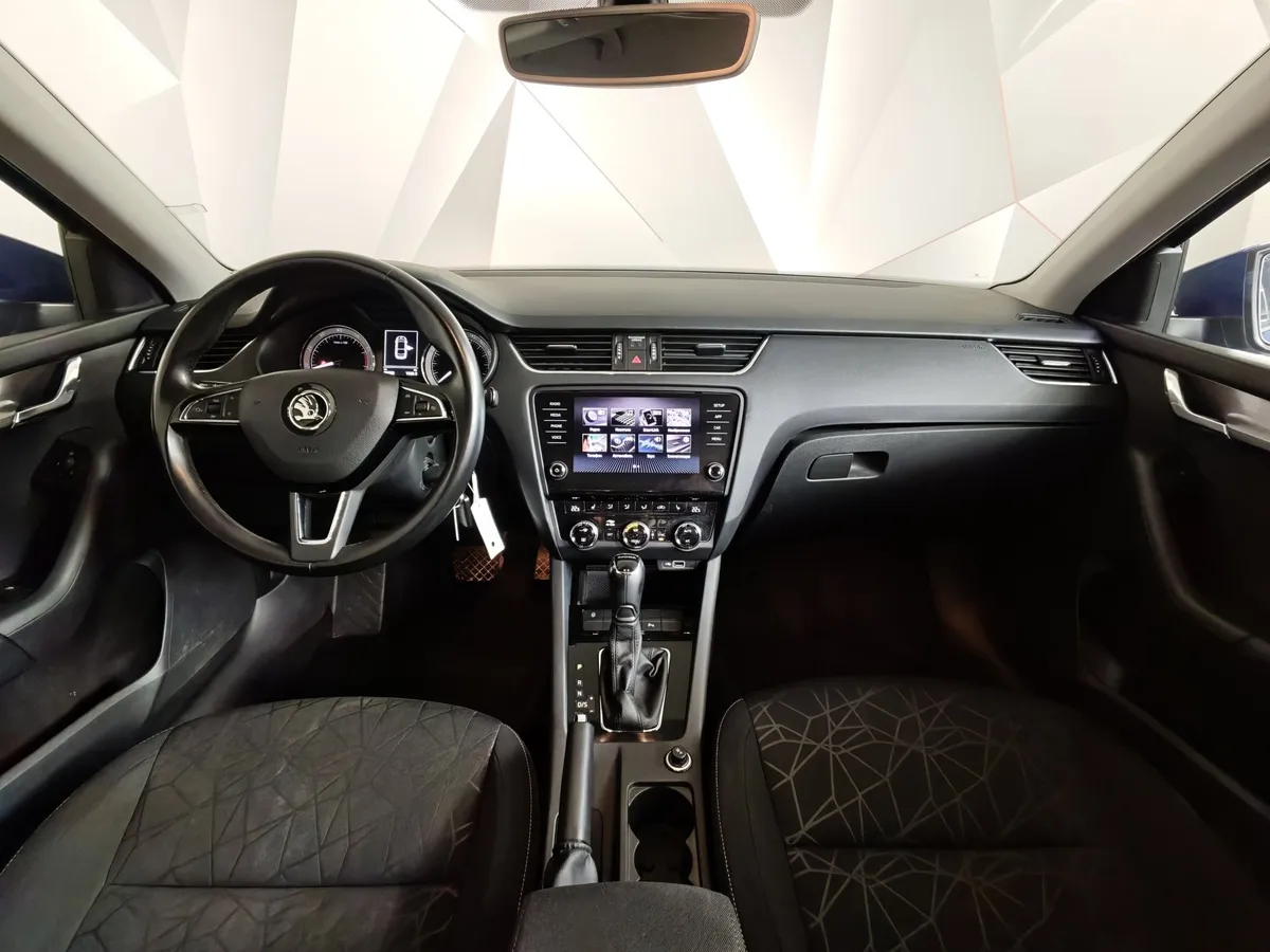 Skoda Octavia 1.6 MPI AT (110 л.с.) Синий в АВИЛОН. Слайд №13