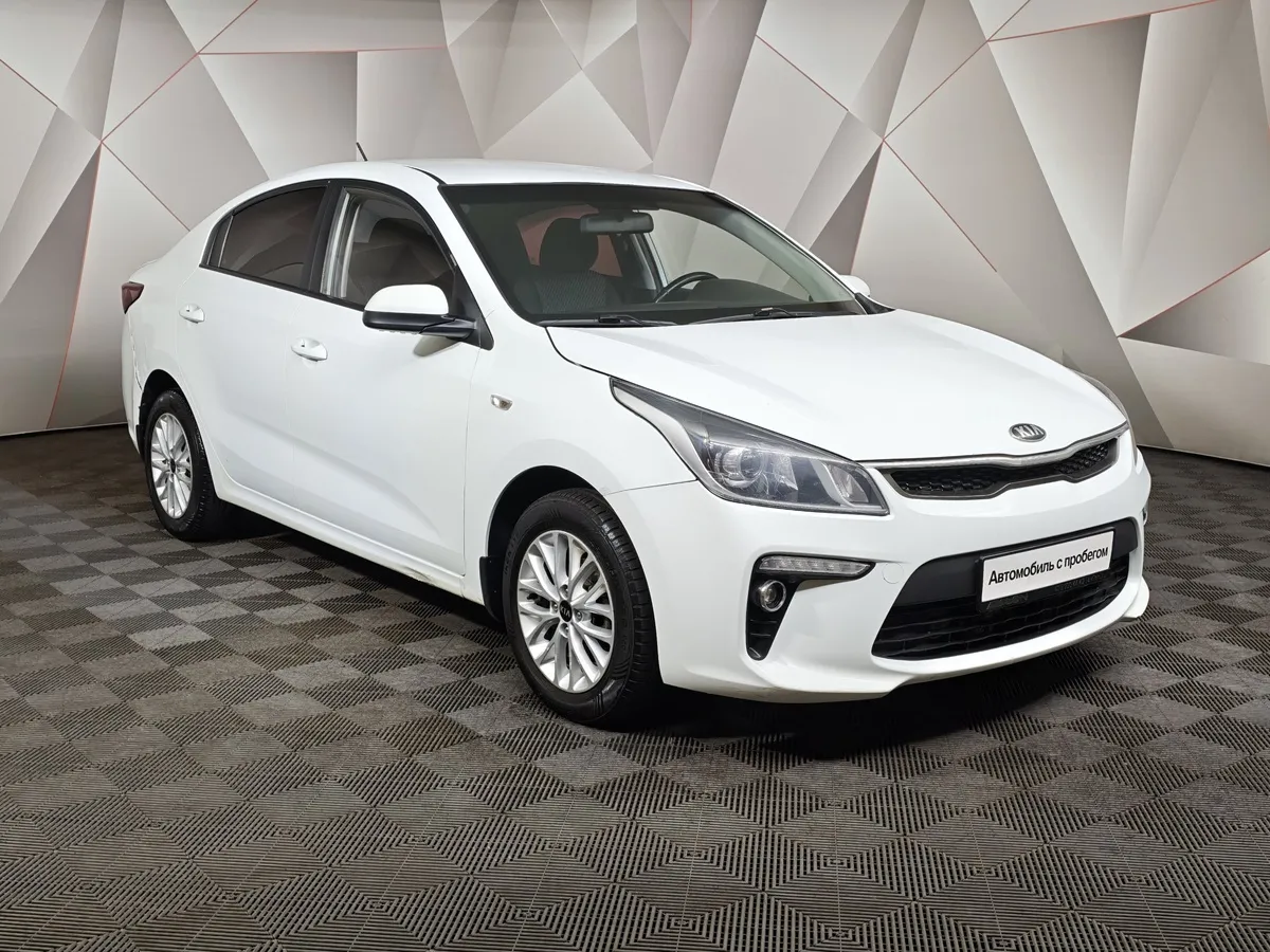 Kia Rio 1.6 AT (123 л.с.) Белый в АВИЛОН. Слайд №3