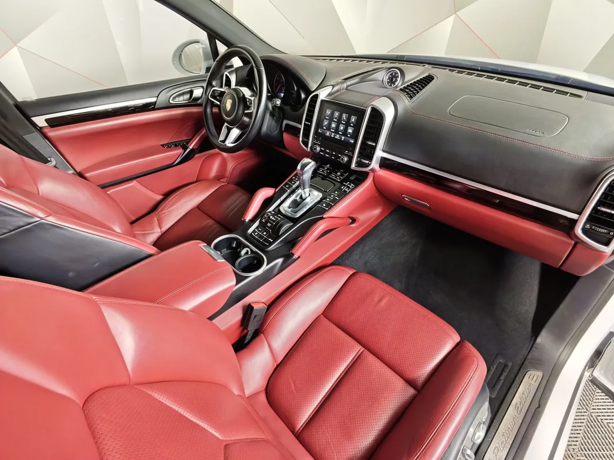 Porsche Cayenne 3.6 Tiptronic AWD (300 л.с.) Белый в АВИЛОН. Слайд №13