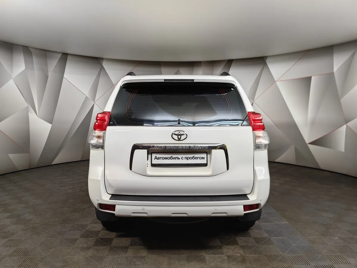 Toyota Land Cruiser Prado 3.0 D AT 4WD (5 мест) (173 л.с.) Белый в АВИЛОН. Слайд №8