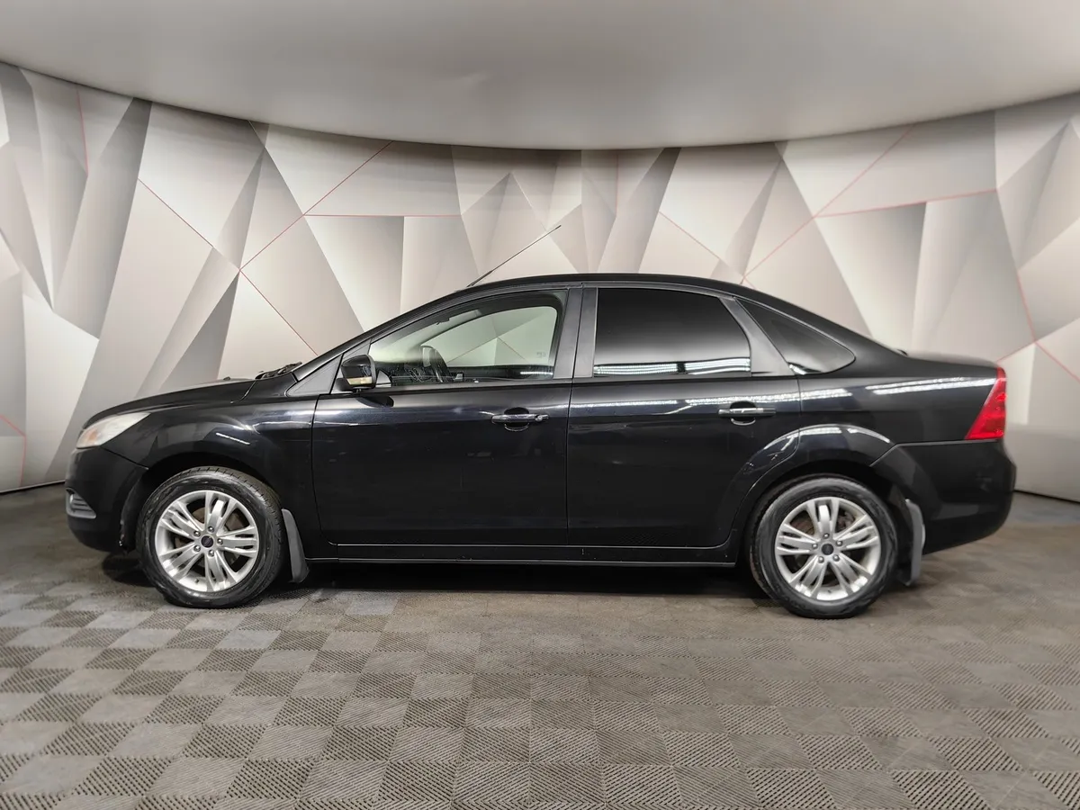 Ford Focus 1.8 MT (125 л.с.) Trend Черный в АВИЛОН. Слайд №5