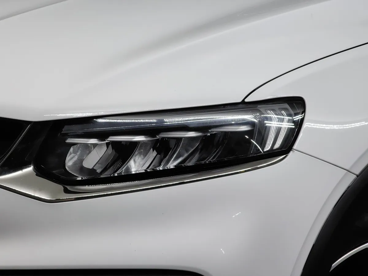 Geely Tugella 2.0 AT AWD (238 л.с.) Flagship Белый в АВИЛОН. Слайд №10