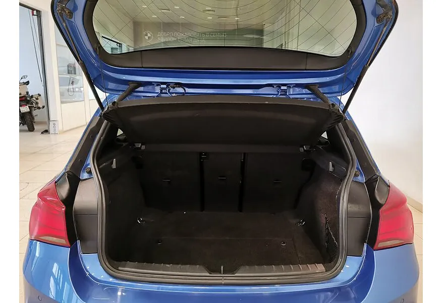 BMW 1 серия 116i AT (136 л.с.) Синий в АВИЛОН. Слайд №8