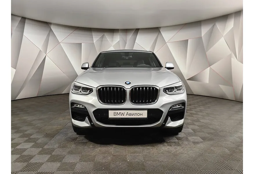 LIVE. Слайд №4