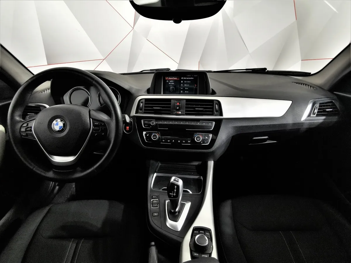 BMW 1 серия 116i AT (136 л.с.) Серебристый в АВИЛОН. Слайд №10