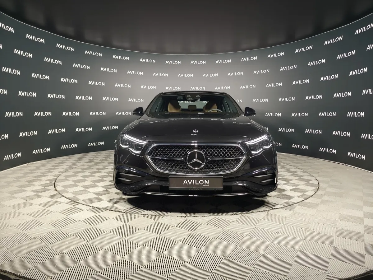Mercedes-Benz E-Класс E 300 4MATIC (258 л.с.) Черный в АВИЛОН. Слайд №5 Mercedes-Benz E-Класс E 300 4MATIC (258 л.с.) Черный в АВИЛОН. Слайд №5