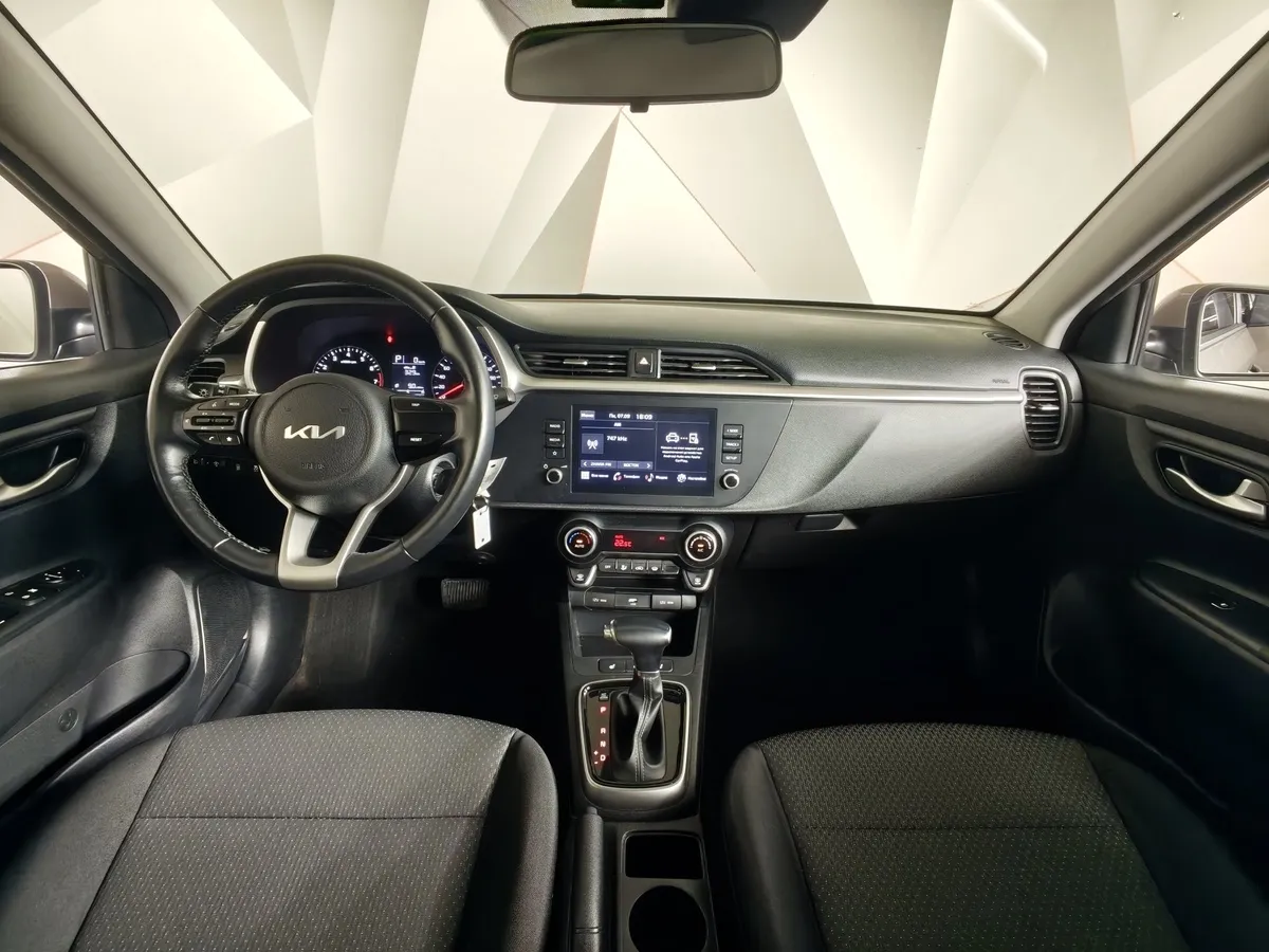 Kia Rio 1.6 AT (123 л.с.) Luxe Серый в АВИЛОН. Слайд №14