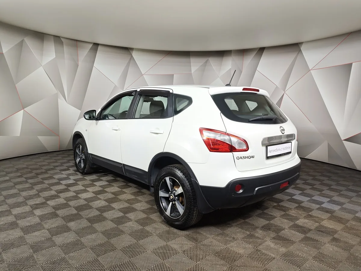 Nissan Qashqai 1.6 MT FWD (114 л.с.) Белый в АВИЛОН. Слайд №4