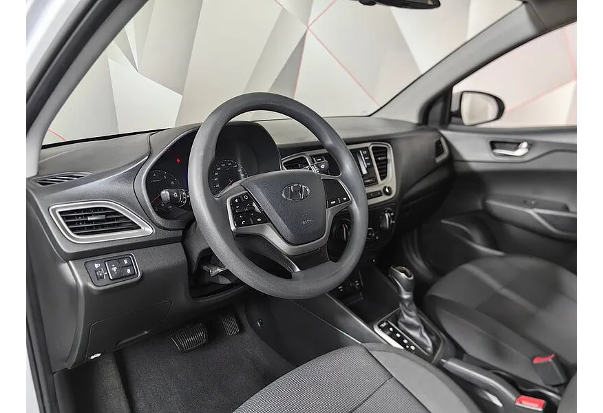 Hyundai Solaris 1.6 AT (123 л.с.) Active Plus Белый в АВИЛОН. Слайд №11