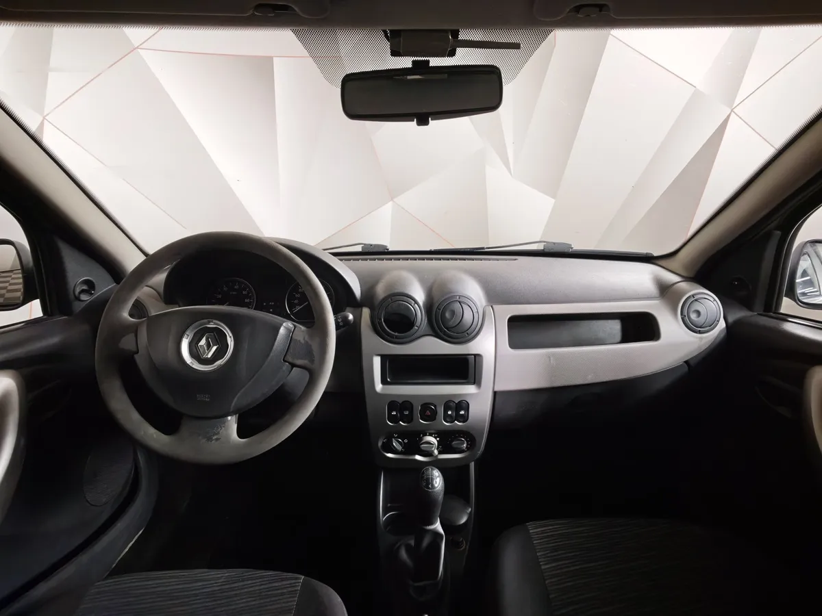 Renault Sandero 1.6 MT (84 л.с.) Коричневый в АВИЛОН. Слайд №10