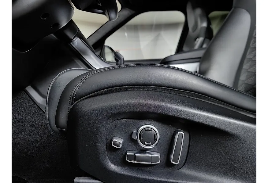 Land Rover Range Rover Sport 2.7 TD AT (190 л.с.) Черный в АВИЛОН. Слайд №25