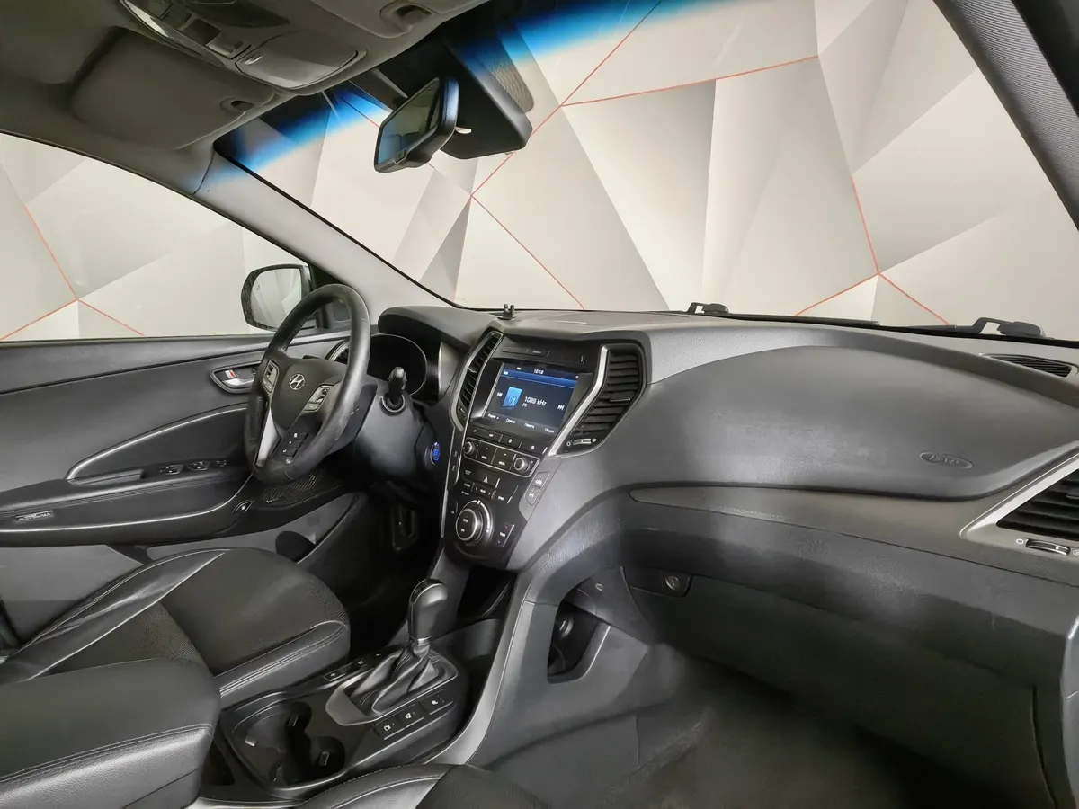 Hyundai Santa Fe 2.2 CRDi AT 4WD (200 л.с.) Style Серебристый в АВИЛОН. Слайд №13