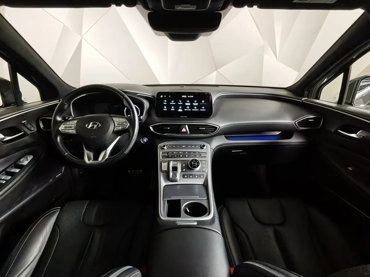 Hyundai Santa Fe 2.2 CRDi AWD 8AT (200 л.с.) Calligraphy Коричневый в АВИЛОН. Слайд №14