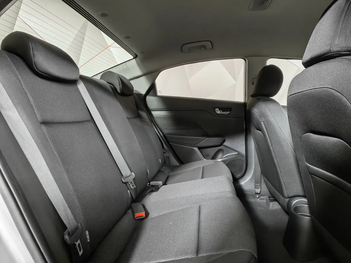 Hyundai Solaris 1.6 AT (123 л.с.) Active Plus Серебристый в АВИЛОН. Слайд №16