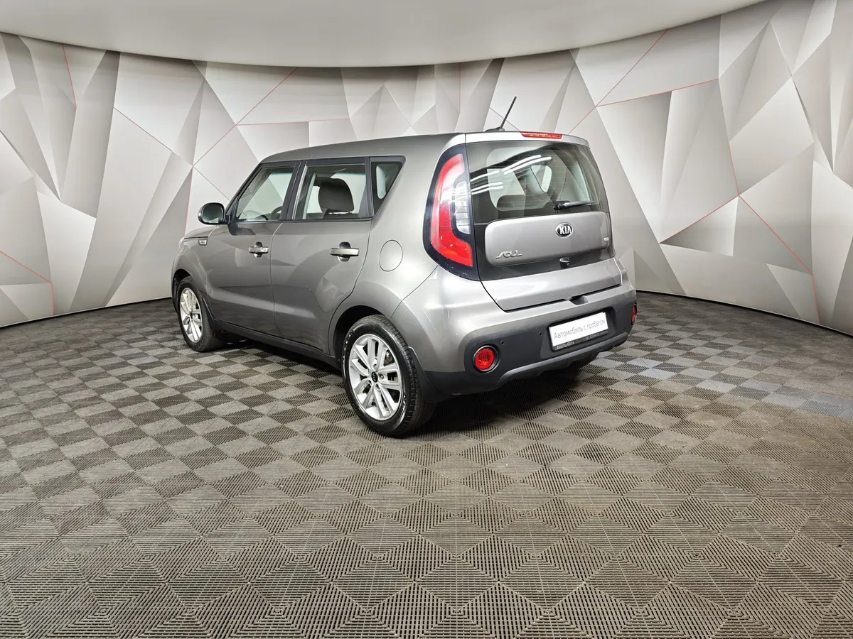 Kia Soul 1.6 GDI AT (132 л.с.) Classic Серебристый в АВИЛОН. Слайд №4