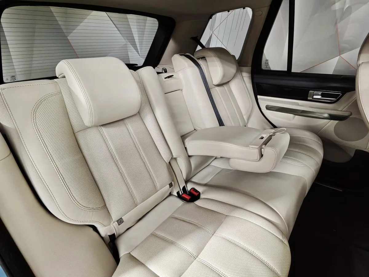 Land Rover Range Rover Sport 3.0 TD AT (245 л.с.) Зеленый в АВИЛОН. Слайд №17