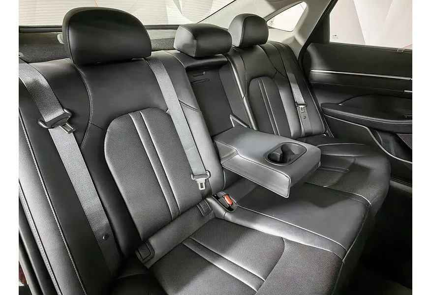 Hyundai Sonata 2.5 MPI (180 л.с.) Prestige Черный в АВИЛОН. Слайд №17