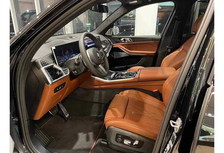 BMW X5 xDrive30d Steptronic (286 л.с.) Черный в АВИЛОН. Слайд №7