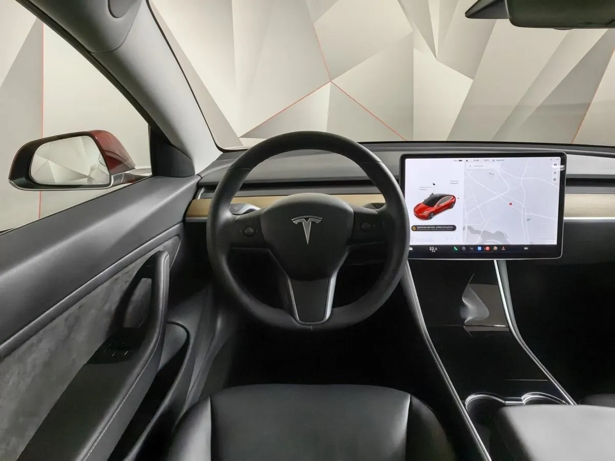 Tesla Model 3 AT 4WD (346 л.с.) Красный в АВИЛОН. Слайд №19
