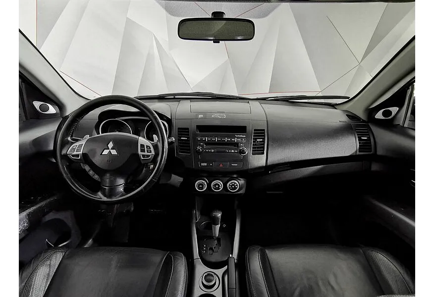 Mitsubishi Outlander 3.0 AT 4WD (220 л.с.) XL Черный в АВИЛОН. Слайд №14
