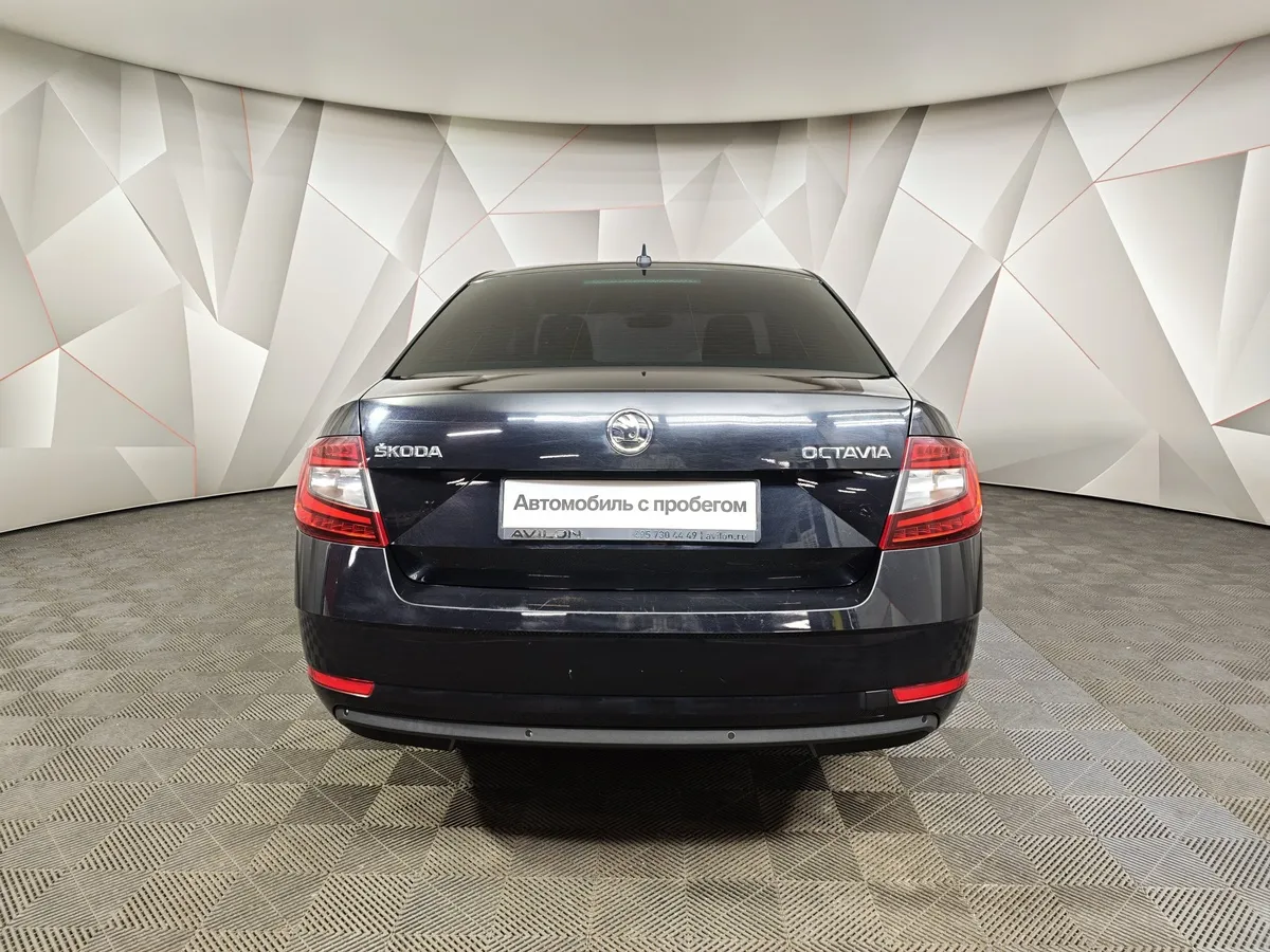 Skoda Octavia 1.6 AT (110 л.с.) Черный в АВИЛОН. Слайд №8