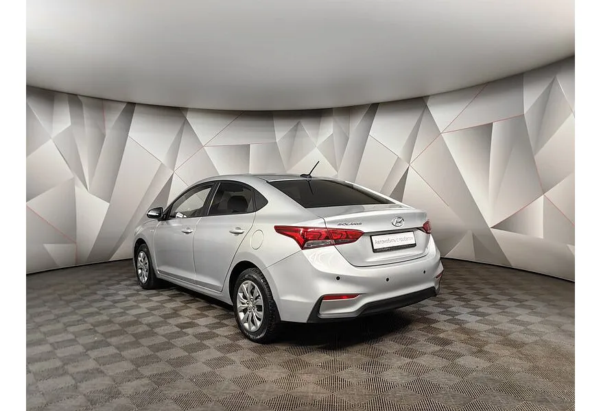 Hyundai Solaris 1.6 MT (123 л.с.) Серебристый в АВИЛОН. Слайд №4