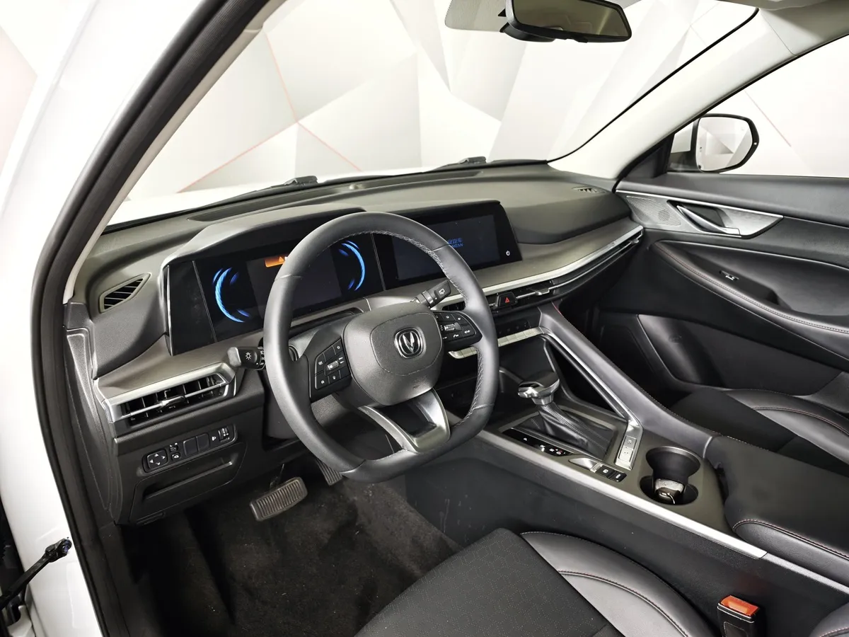 Changan CS35PLUS 1.6 AT FWD (117 л.с.) Luxury Белый в АВИЛОН. Слайд №18