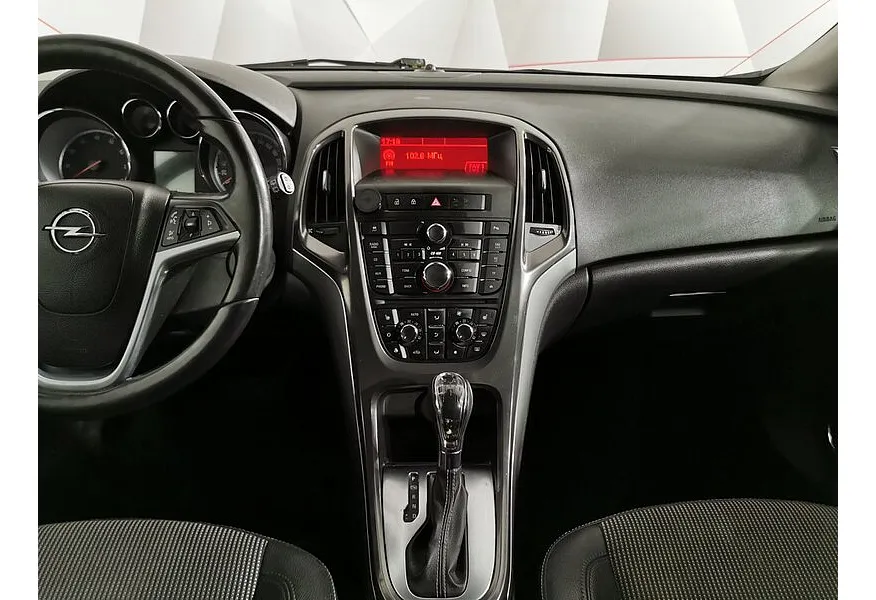 Opel Astra 1.6 AT (115 л.с.) Черный в АВИЛОН. Слайд №15