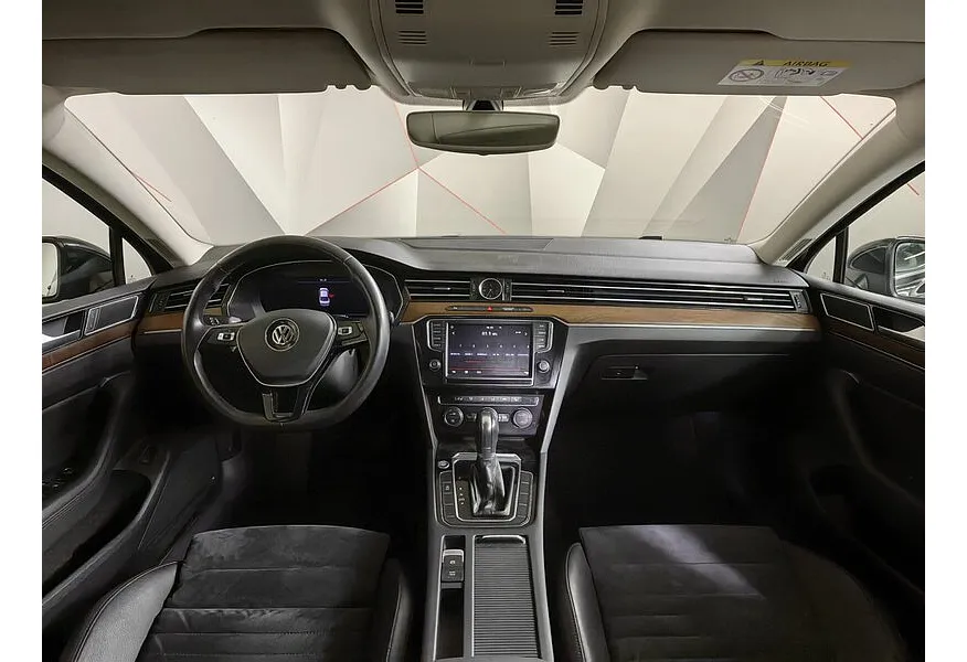 Volkswagen Passat 1.4 TSI BlueMotion DSG (150 л.с.) Trendline Черный в АВИЛОН. Слайд №13