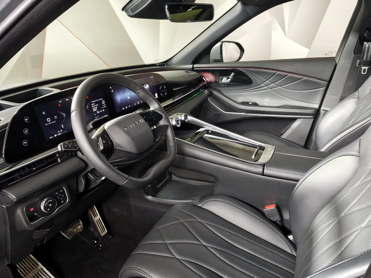 EXEED RX 2.0T DCT 4WD (249 л.с.) Platinum Серый в АВИЛОН. Слайд №19