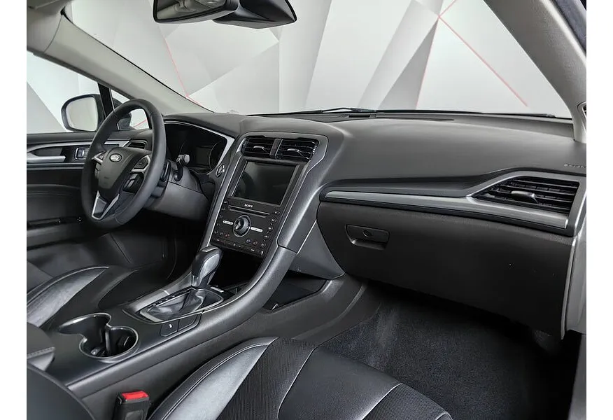 Ford Mondeo 2.0 EcoBoost AT (199 л.с.) Titanium Черный в АВИЛОН. Слайд №13