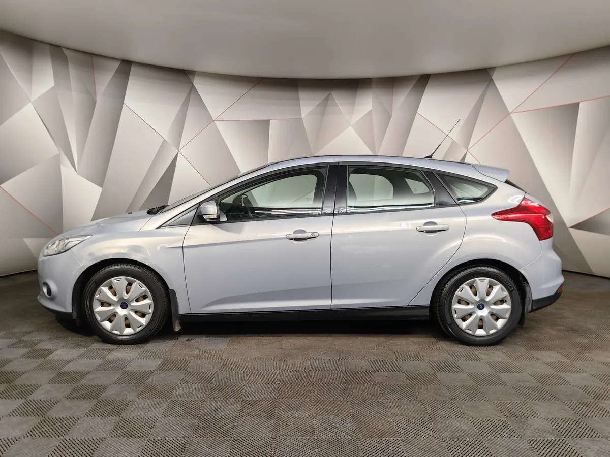 Ford Focus 1.6 Ti-VCT PowerShift (105 л.с.) Trend Голубой в АВИЛОН. Слайд №5